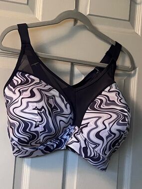 Adore Me NWT 40G Black Gray & White Swirl Aziza Sports Bra